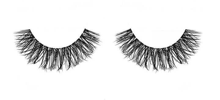 Natural eyelashes with flexible, invisible band