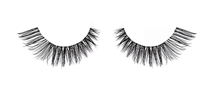 Wispy, natural eyelash with an invisible band