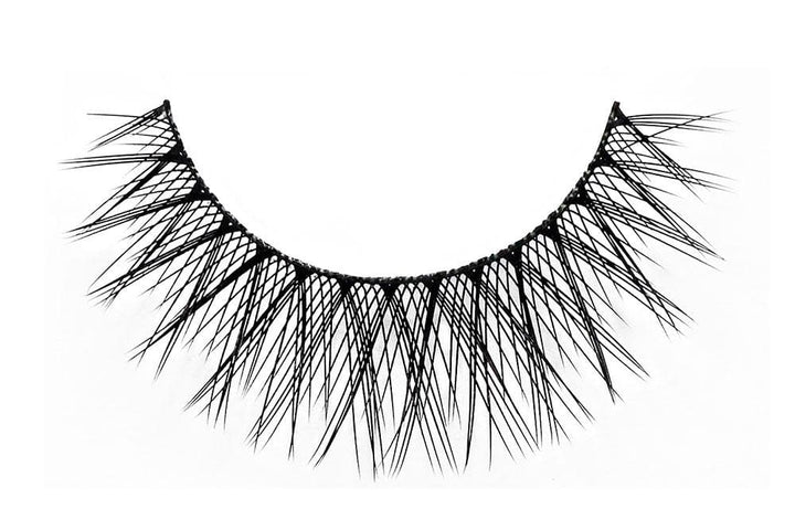 Natural, wispy eyelashes for small or hooded eyes