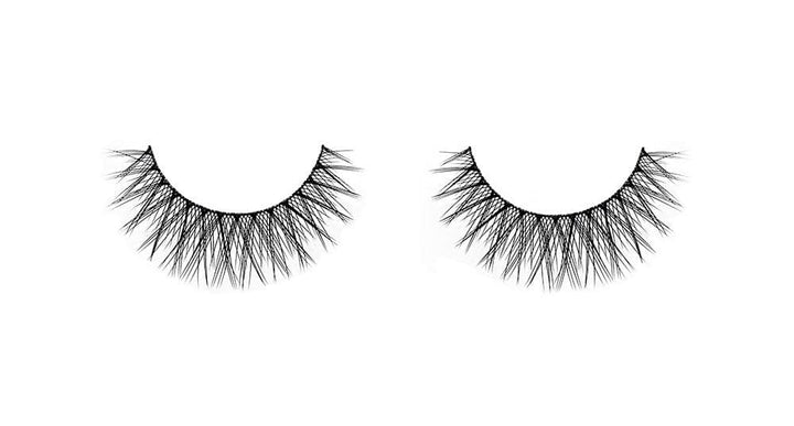 Natural, wispy eyelashes for small or hooded eyes
